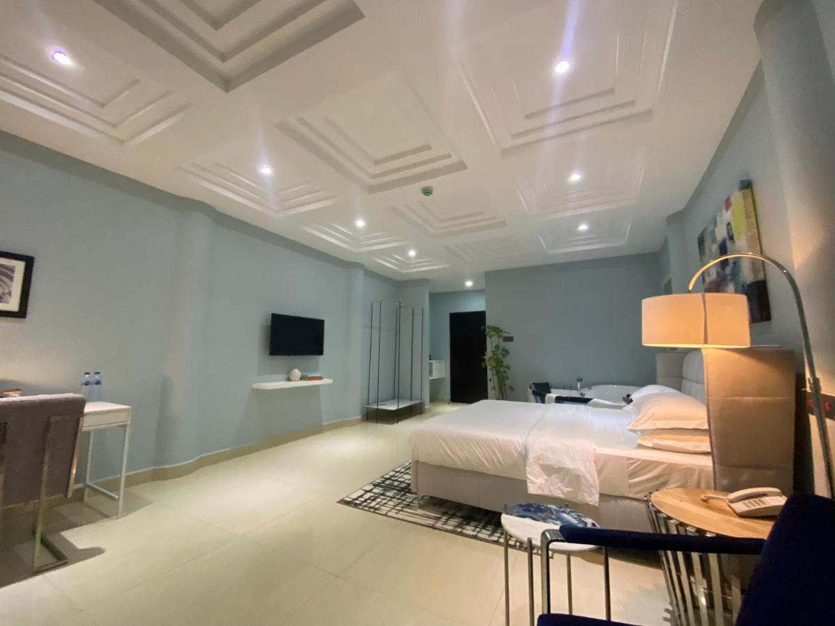 Muse Boutique Hotel Энугу Экстерьер фото