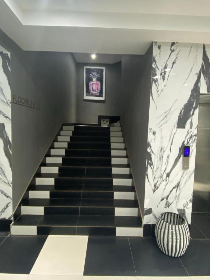 Muse Boutique Hotel Энугу Экстерьер фото