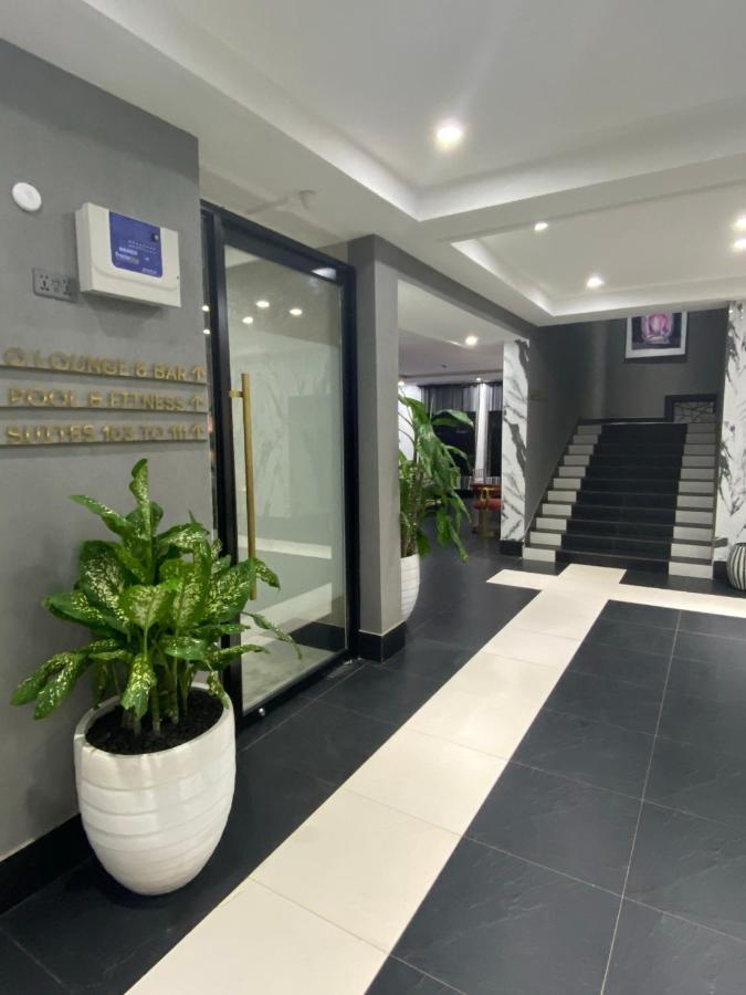 Muse Boutique Hotel Энугу Экстерьер фото