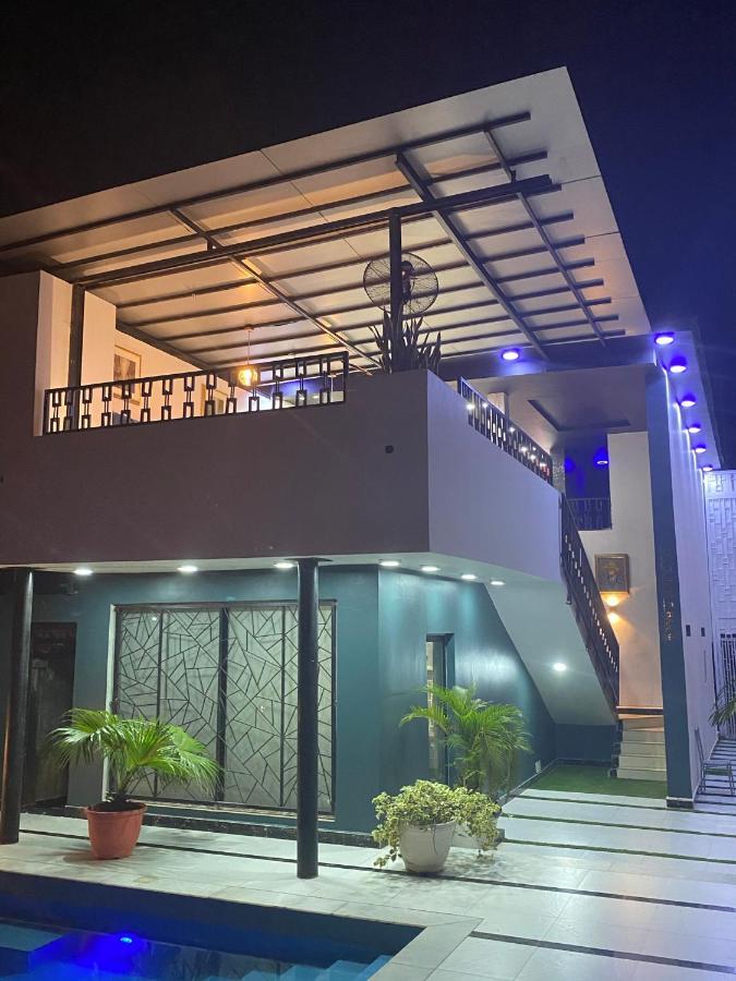 Muse Boutique Hotel Энугу Экстерьер фото