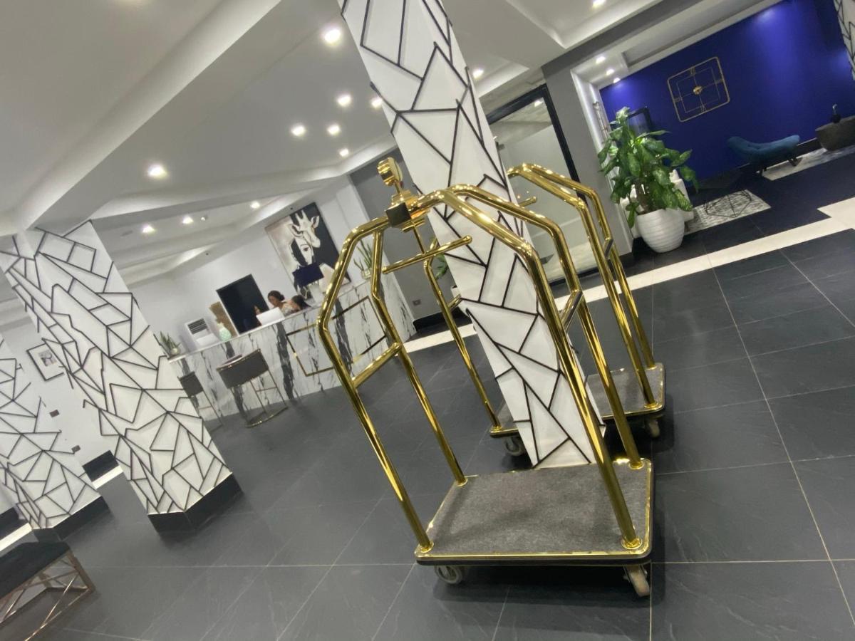 Muse Boutique Hotel Энугу Экстерьер фото