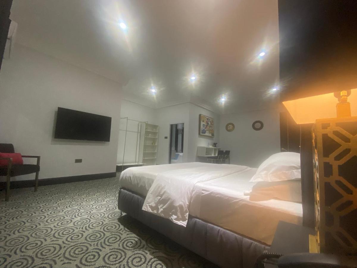Muse Boutique Hotel Энугу Экстерьер фото