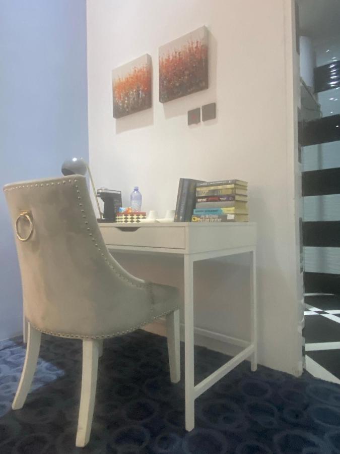 Muse Boutique Hotel Энугу Экстерьер фото