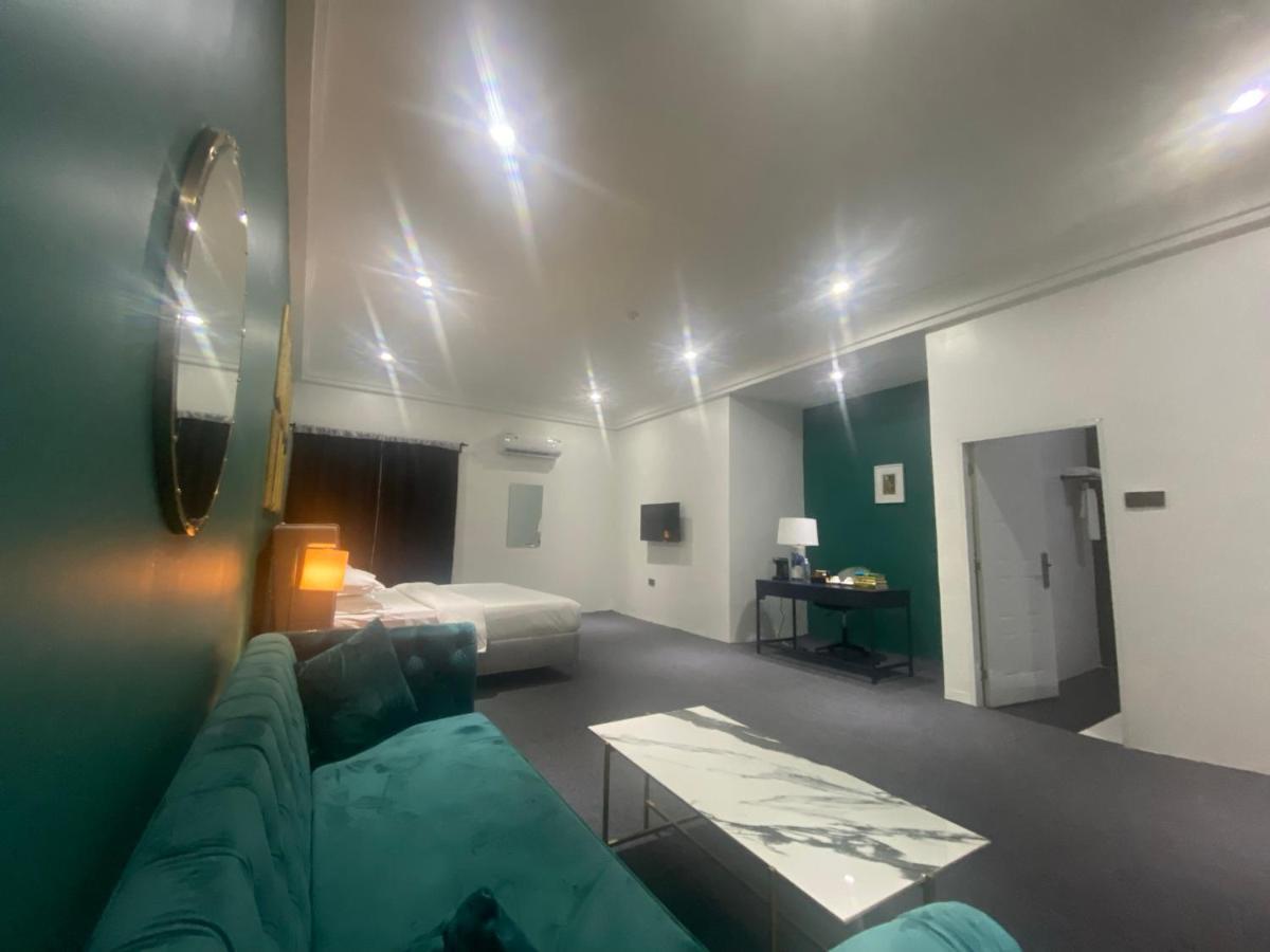 Muse Boutique Hotel Энугу Экстерьер фото