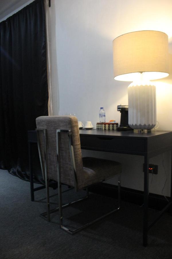Muse Boutique Hotel Энугу Экстерьер фото