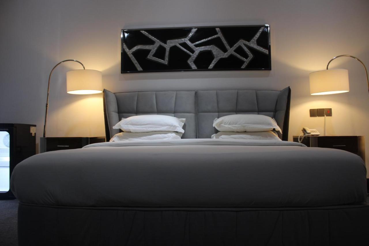 Muse Boutique Hotel Энугу Экстерьер фото