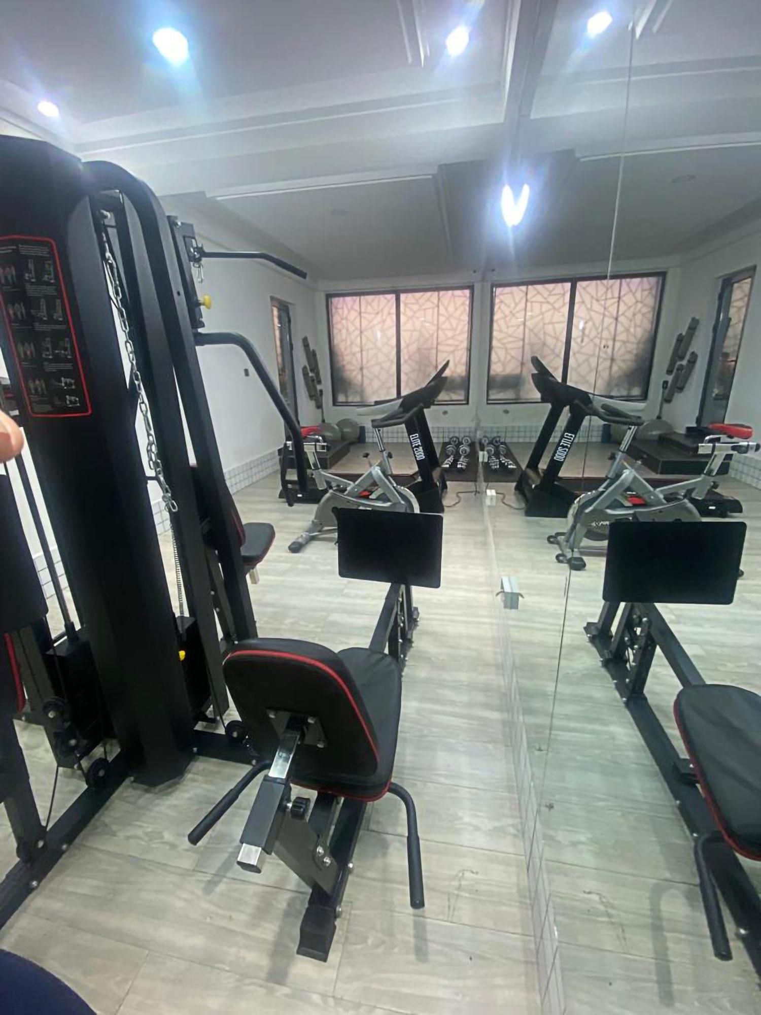 Muse Boutique Hotel Энугу Экстерьер фото
