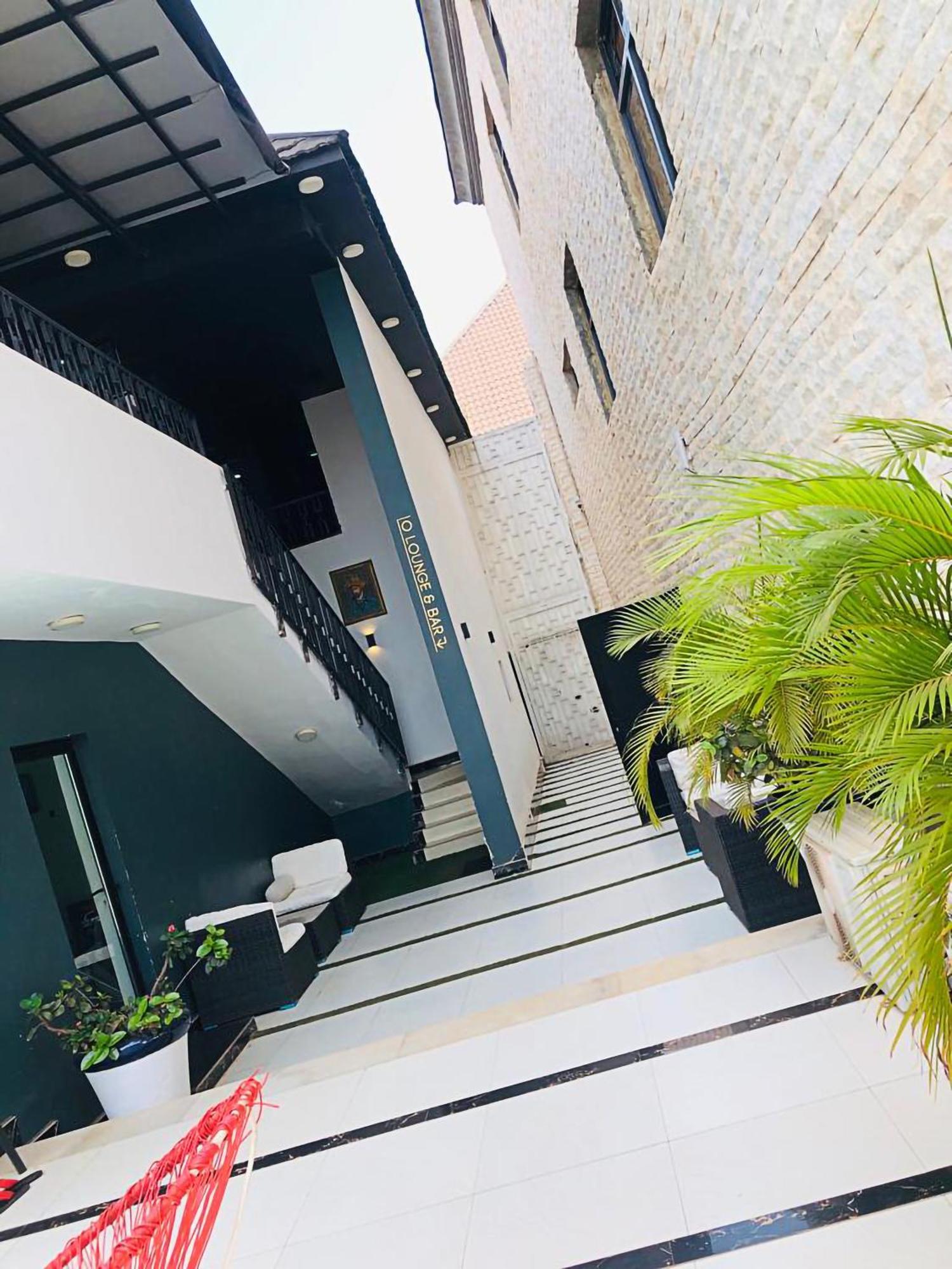 Muse Boutique Hotel Энугу Экстерьер фото